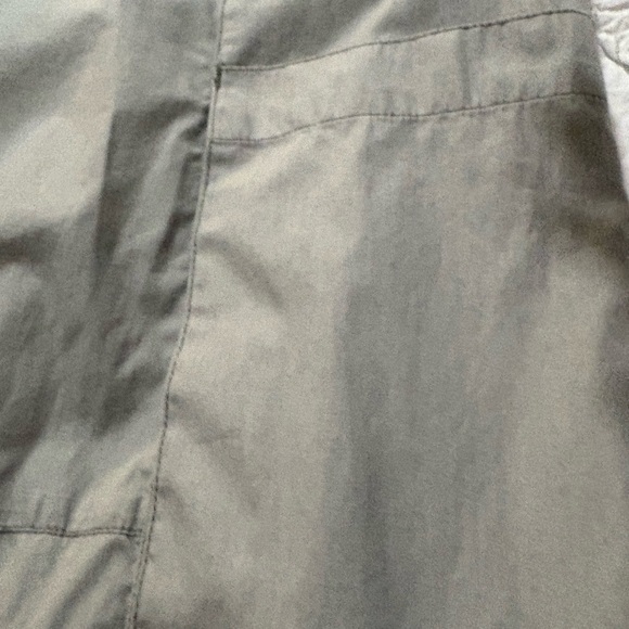 Roni Rabl Light Gray Wide Leg Culottes/Capri Pants. Zipper Button Closure Size M - Picture 13 of 15